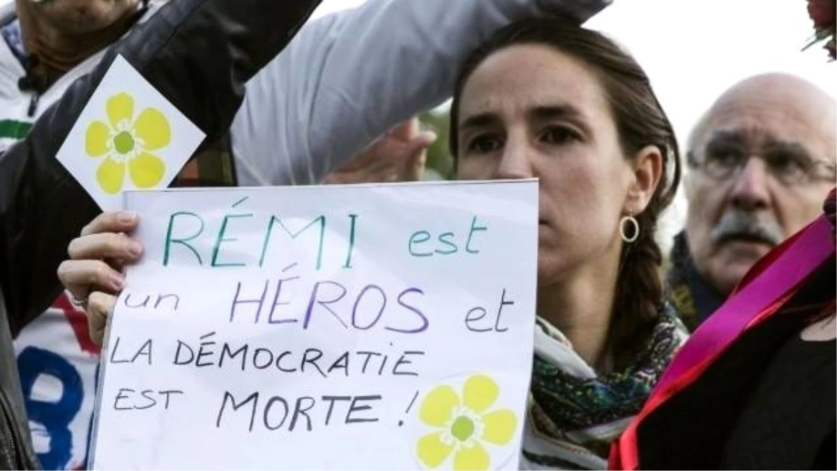 Fransa\'da Çevreci Eylemde Ölen Genç