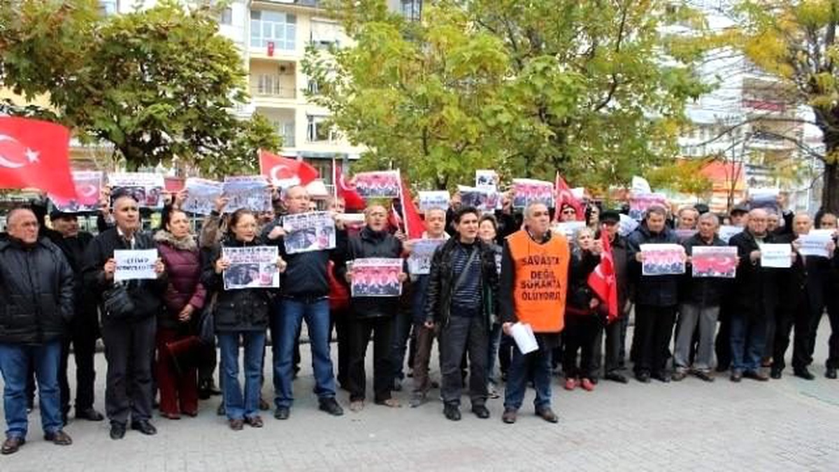 Hepimiz Mehmetçiğiz" Diye Haykırdılar