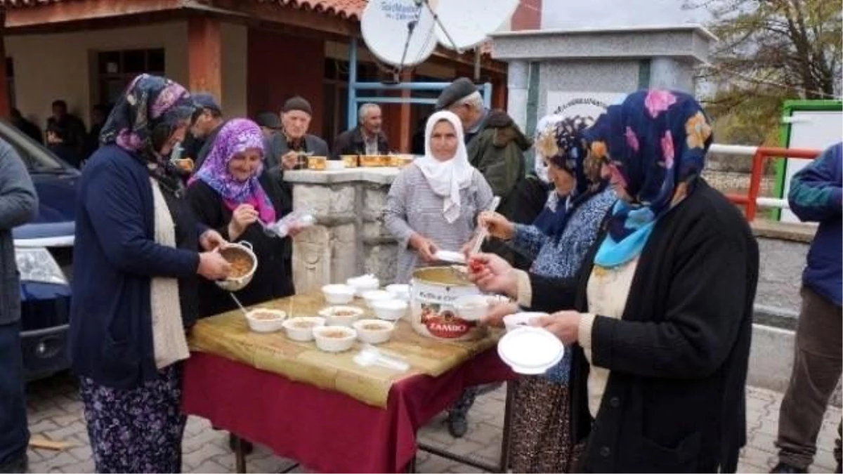 Seyitgazi\'de Aşure Günü