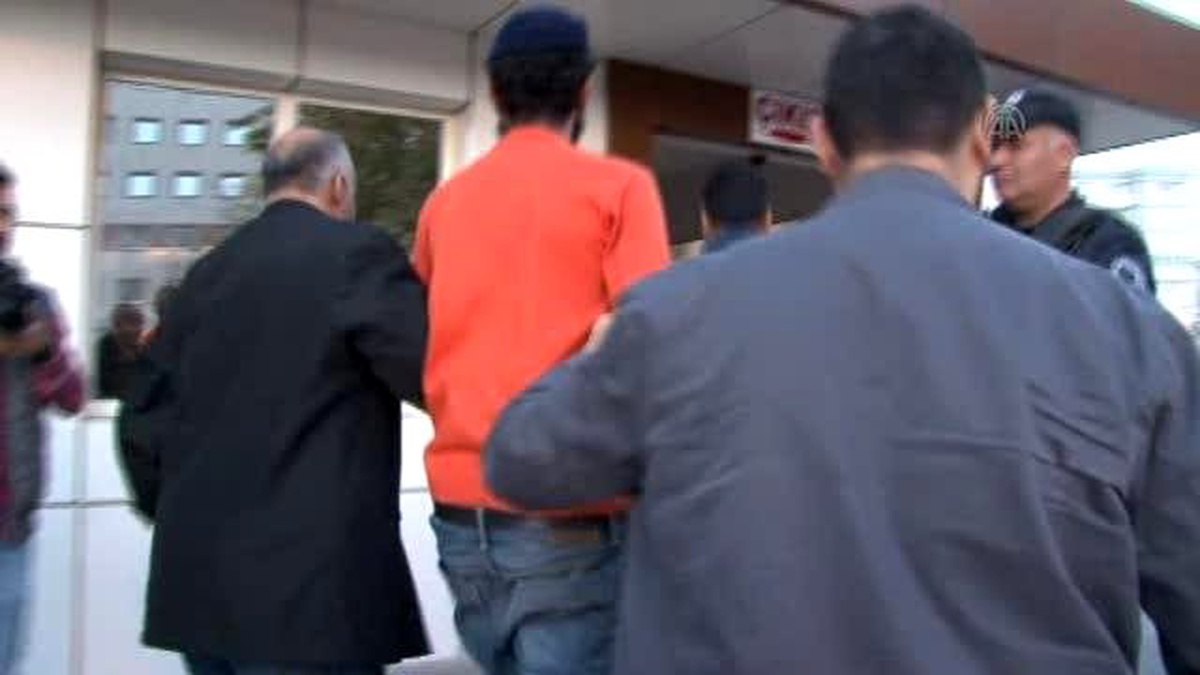 Gaziantep\'te 26 Yaşındaki Genç, Ağabeyini Bıçaklayarak Öldürdü