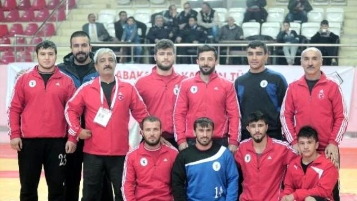 Yozgat Güreş İhtisas Terfi Müsabakalarında