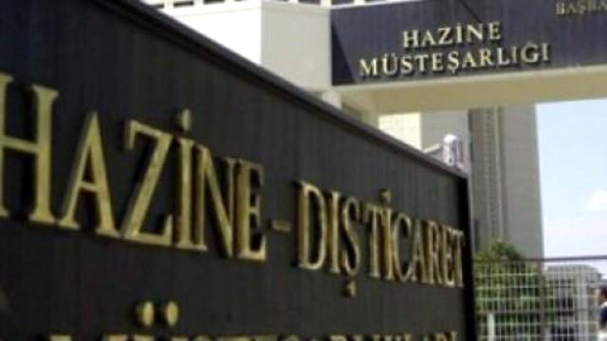 Hazine 2014 Yılı Gelişmeleri ve 2015 Yılı Öngörülerini Açıkladı