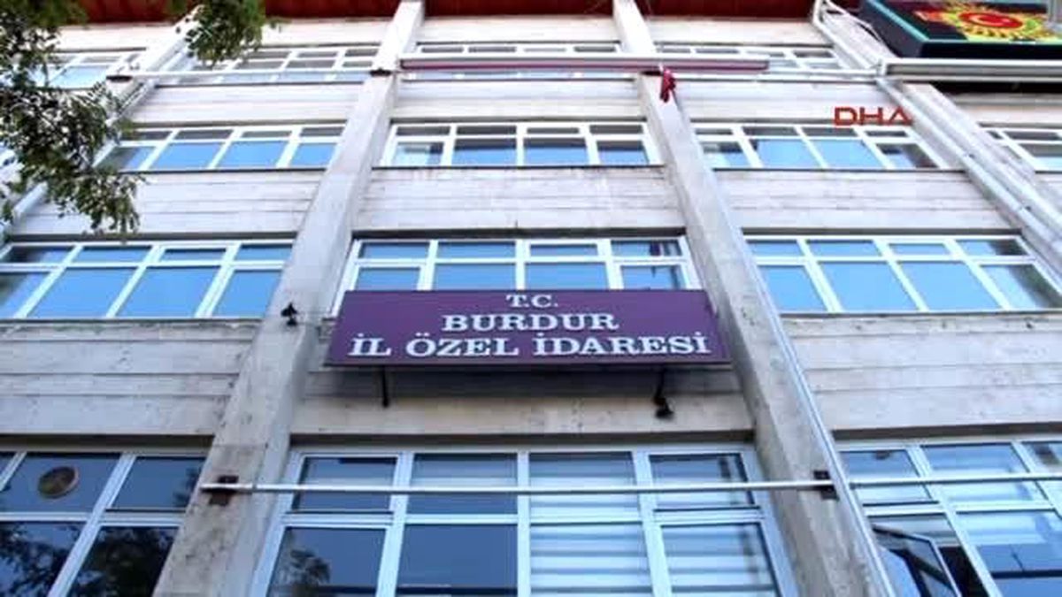 Asansörde Mahsur Kalan Vatandaşı İtfaiye Kurtardı
