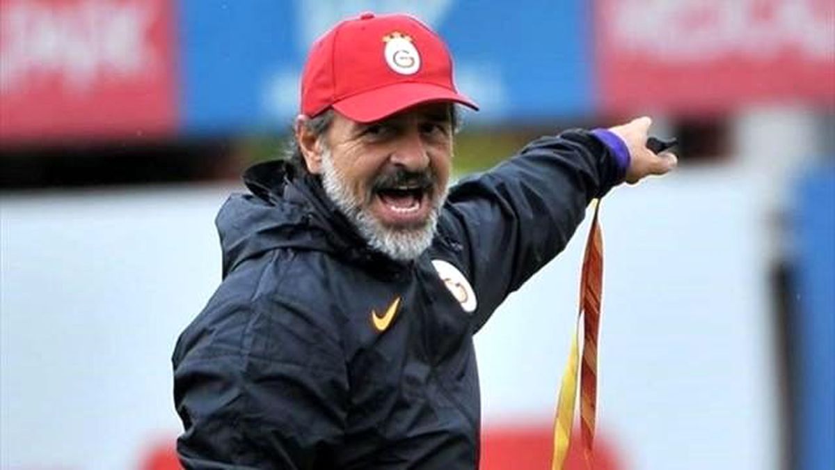 Galatasaray\'da Pandev Kadro Dışı