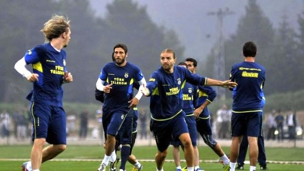 Fenerbahçe\'ye İki Şok Birden!