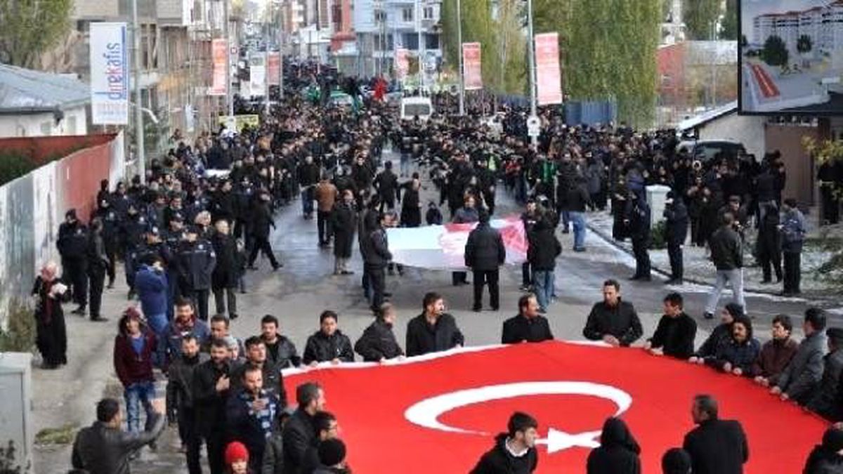 Kerbela Şehitleri Kars ve Iğdır\'da Anıldı