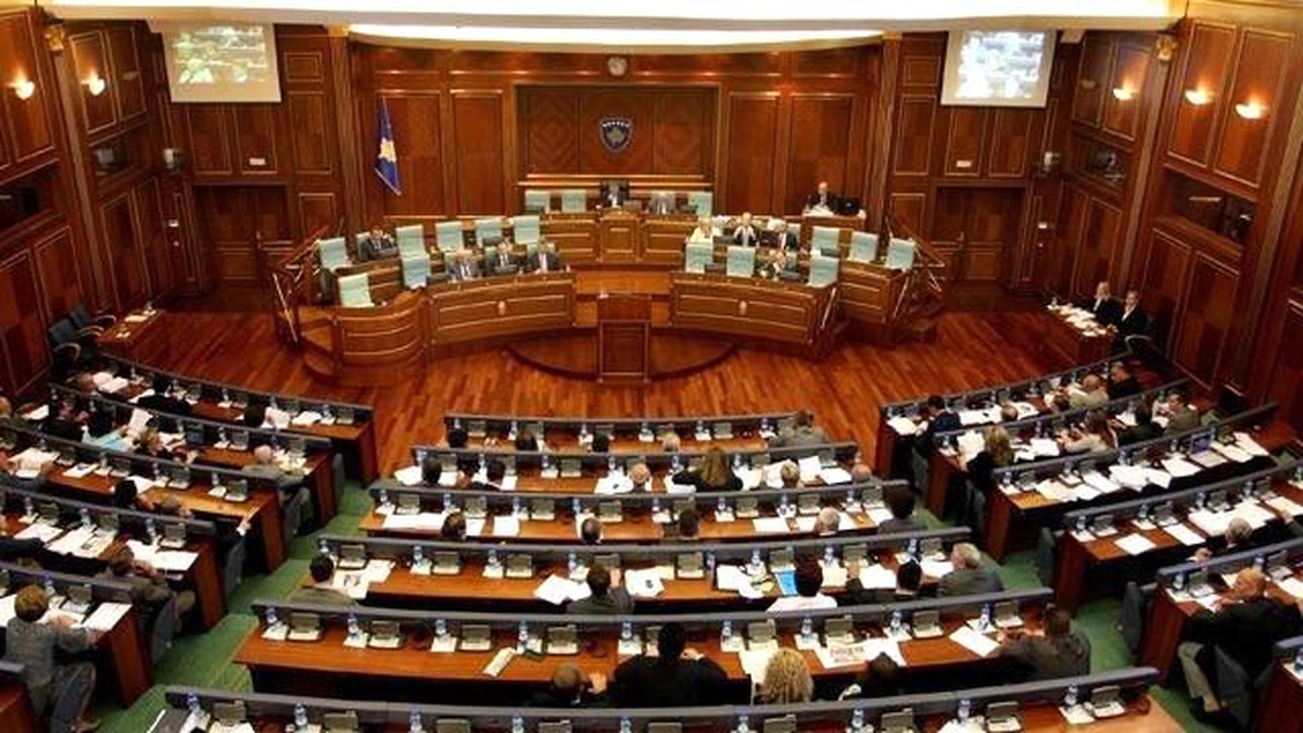 Kosova\'da 2015 Yılı Bütçe Yasa Tasarısı Onaylandı