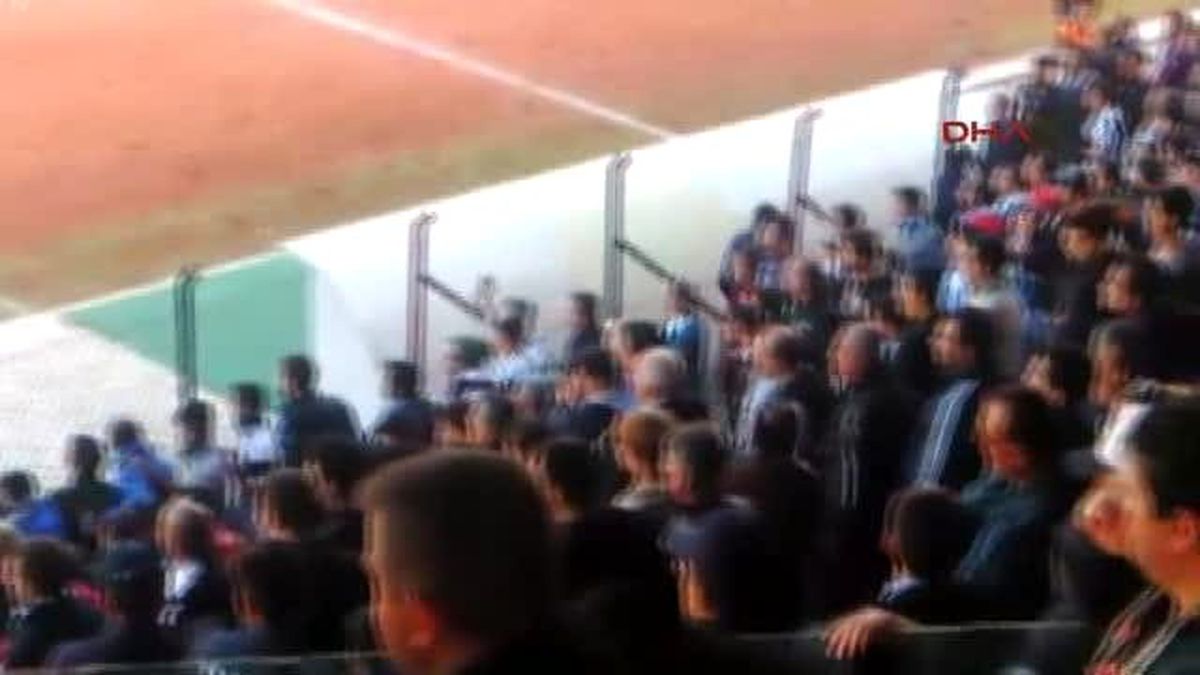 Manisa\'da Maç Sonrası Gerginlik: 1 Yaralı
