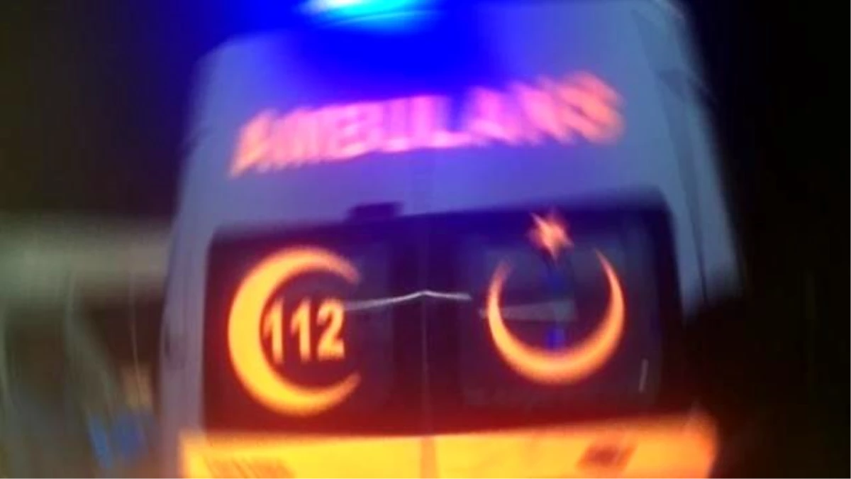 Mardin\'de Otomobil Şarampole Yuvarlandı: 1 Ölü, 3 Yaralı