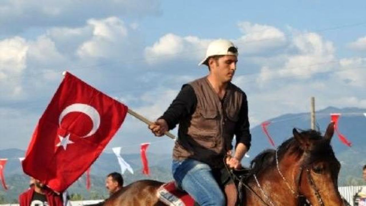 Nazilli\'de 3. Rahvan At Yarışları Yapıldı