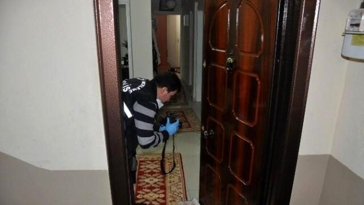 Seri Hırsızlar Bir Saatte 6 Daireye Girdi