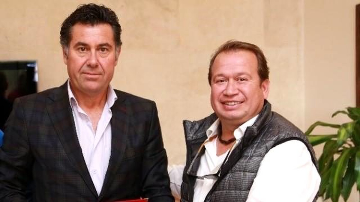 Tavla Turnuvasına Destek Veren Bodrum Belediye Başkanına Plaket
