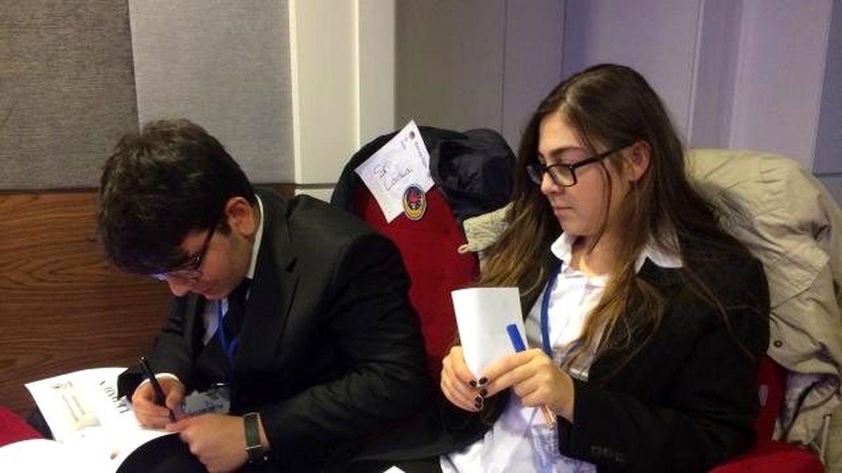 TEDMUN 2014\'DE Gaziantep Kolej Vakfı Özel Okulları İmzası