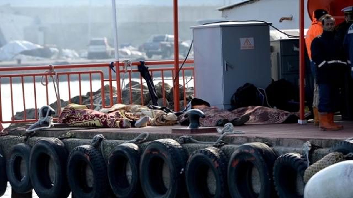 Tekne Faciasında Yaralı Kurtulan 2 Afgan Hastanede