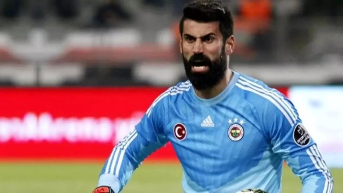 Volkan\'dan Demba Ba\'ya Küfür