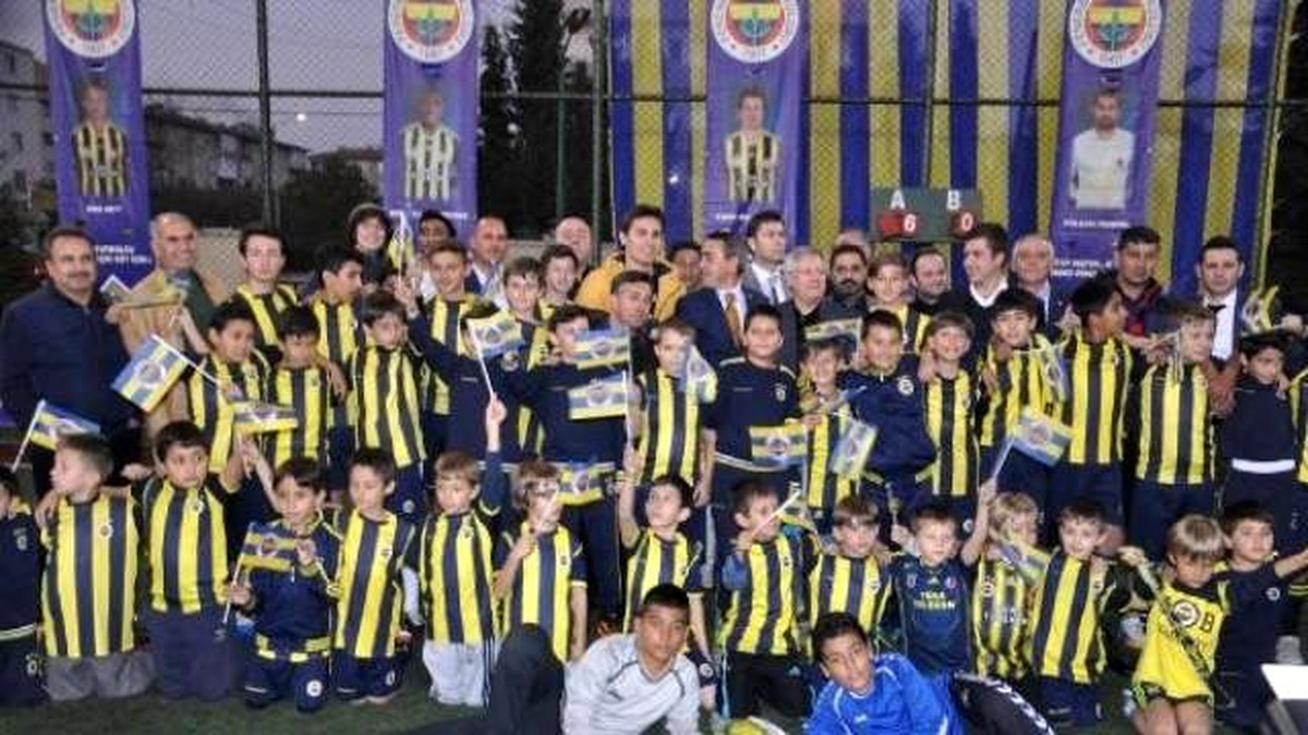 Aziz Yıldırım: Her Fenerbahçeli Kulübe Sahip Çıkmalı (2)