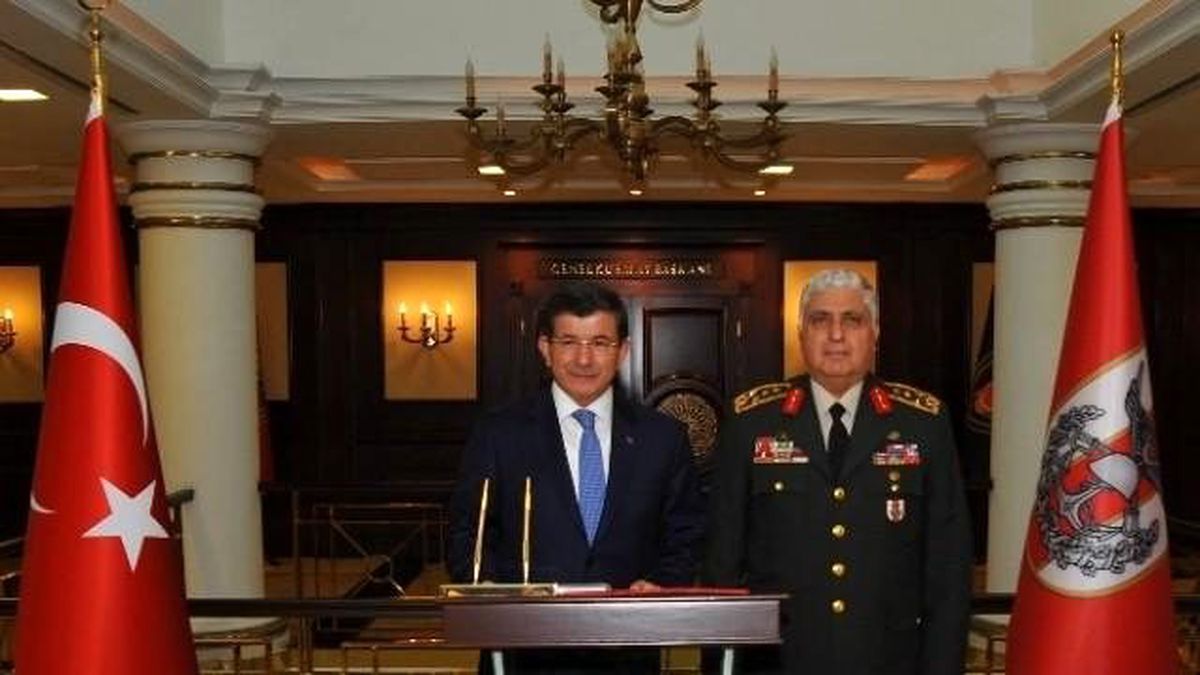 Başbakan Davutoğlu, Genelkurmay Karargahında Brifing Aldı
