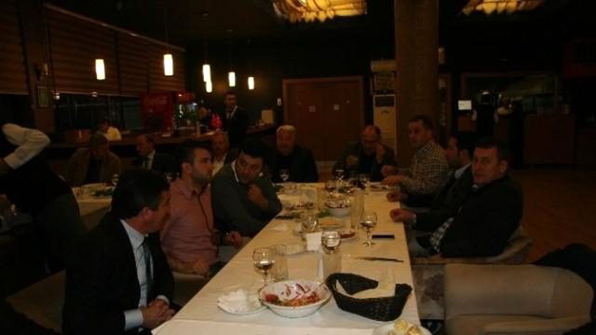 Başkan Dişli, Meclis Üyeleri ile Belediye Bütçe Yemeğinde Bir Araya Geldi