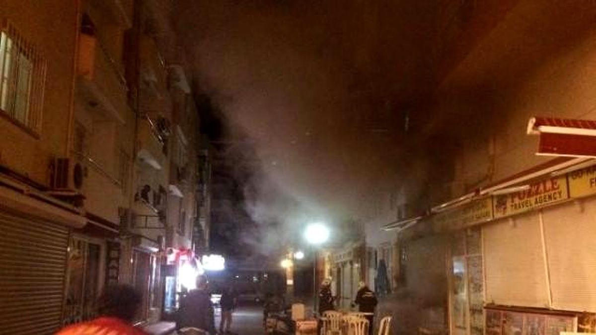 Marmaris\'te Büfede Çıkan Yangın Korkuttu