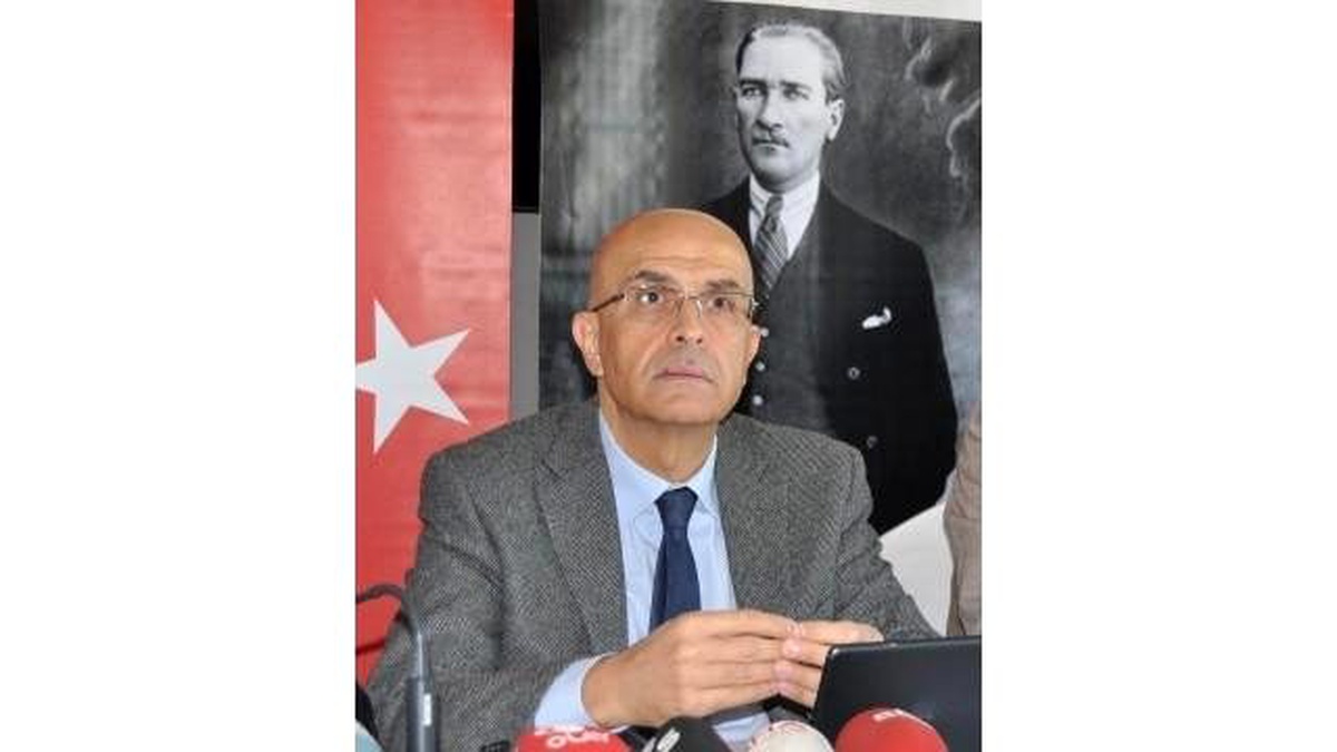 CHP\'li Berberoğlu: CHP\'nin Porojeleri Var, Havuz Medyası Yok