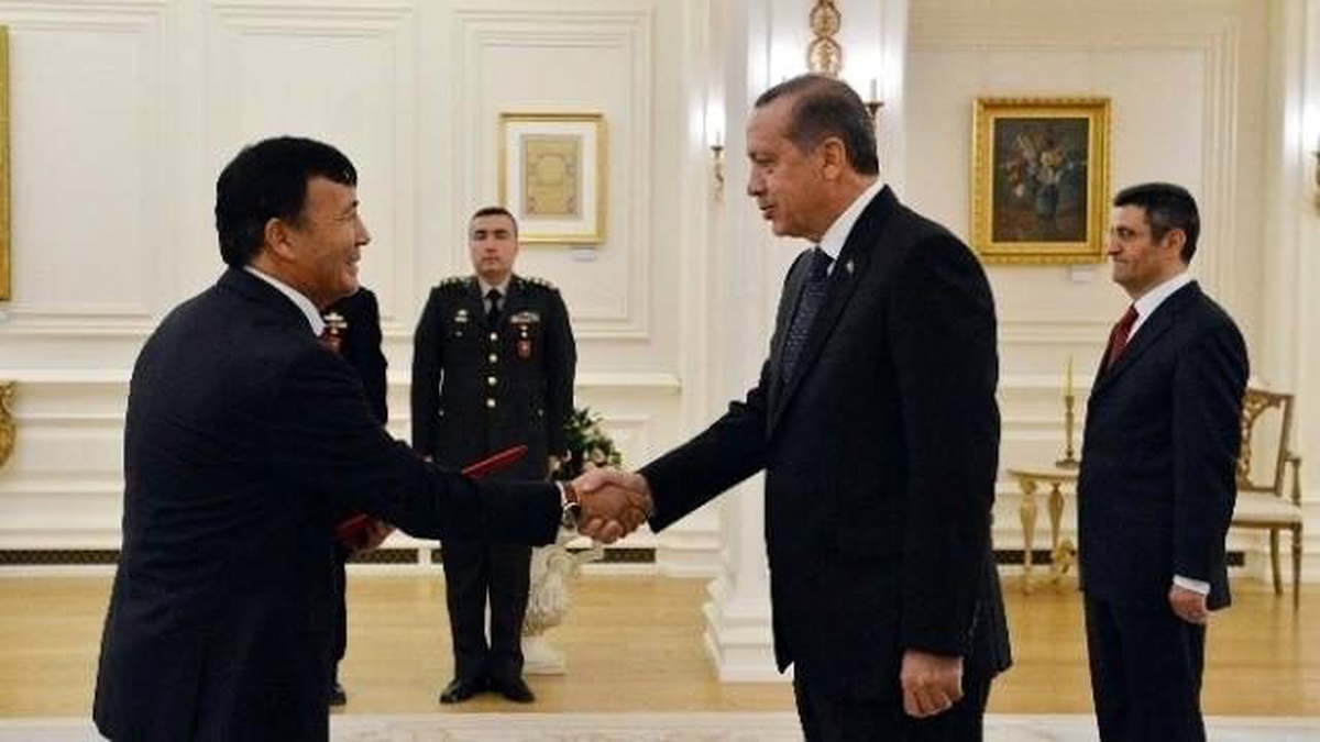 Cumhurbaşkanı Erdoğan, Kırgızistan Büyükelçisini Kabul Etti