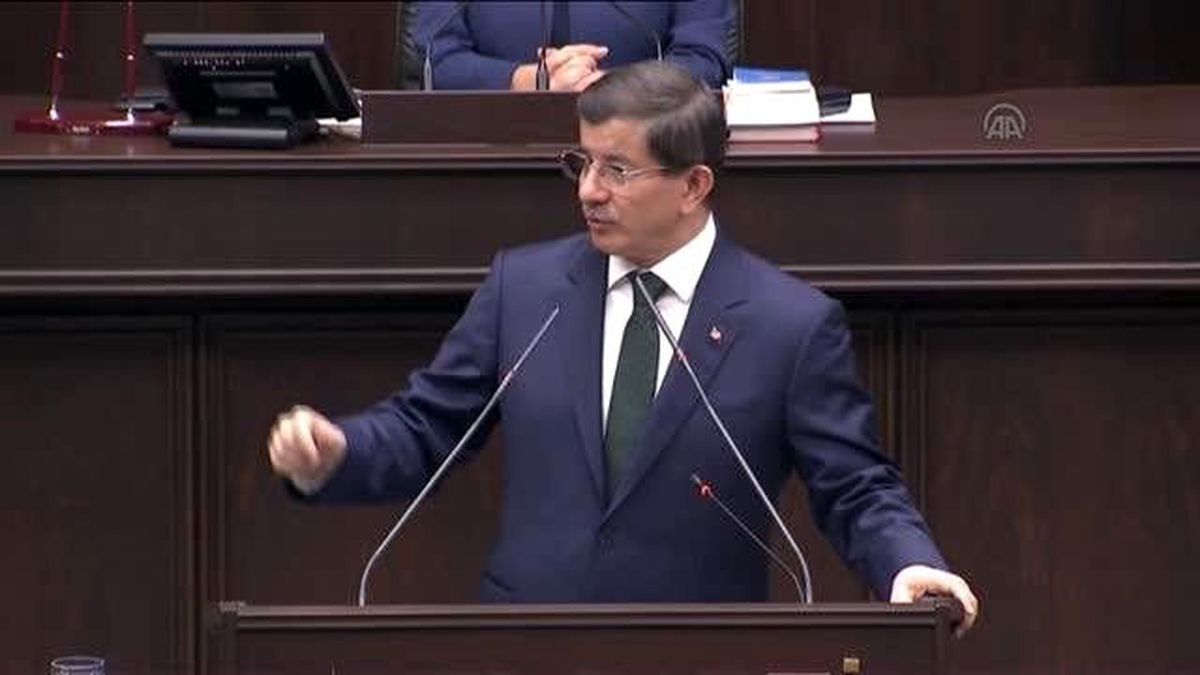 Davutoğlu: "6-7 Ekim\'de Eşkıyalıklarını Zirveye Çıkardılar. Biz Bunlara Sessiz mi Kalacağız!"
