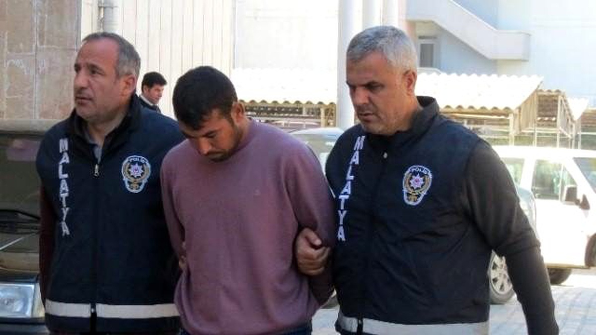 Dolandırıcılar Para ve Altın Beklerken, Poşet İçinde Gazete Kağıdı Aldılar