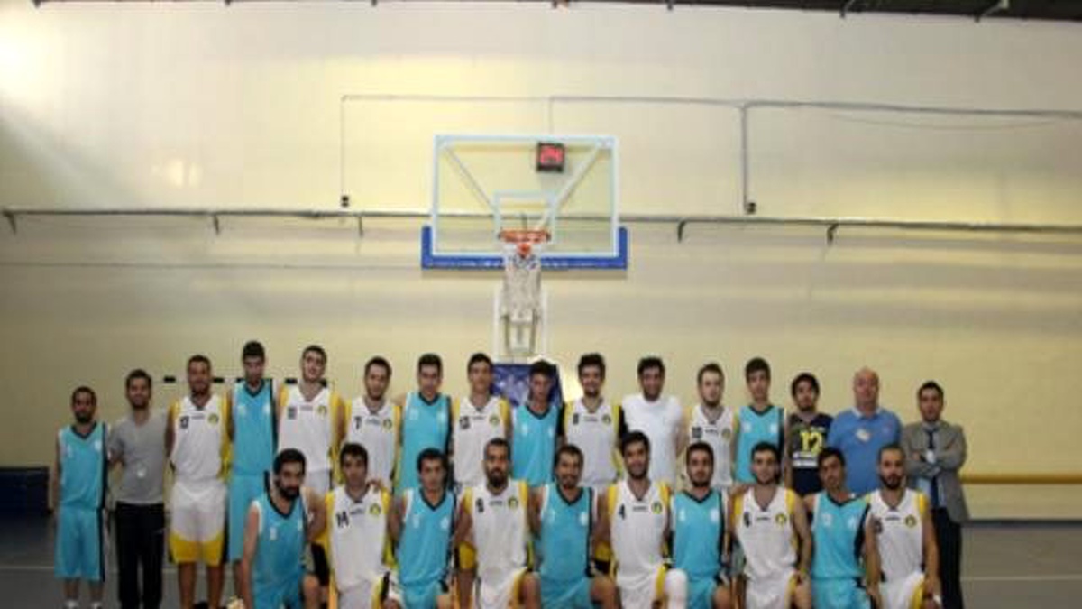 DÜ Basketbol Takımından Tarihi Fark