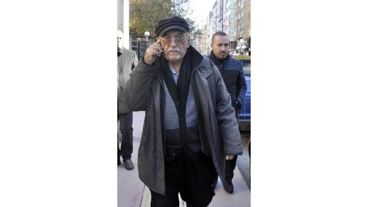 Emekli, Dolandırıcıya Parasını Kaptırmadı