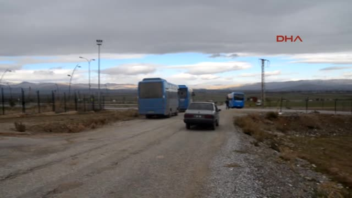 Halk Otobüsü Şoförleri Kontak Kapattı, Başkan Yolcu Taşıdı