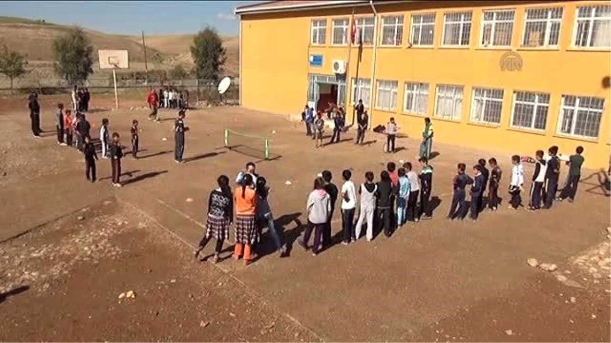 Silopi\'de Köy Okulları Spor ile Buluşuyor Projesi