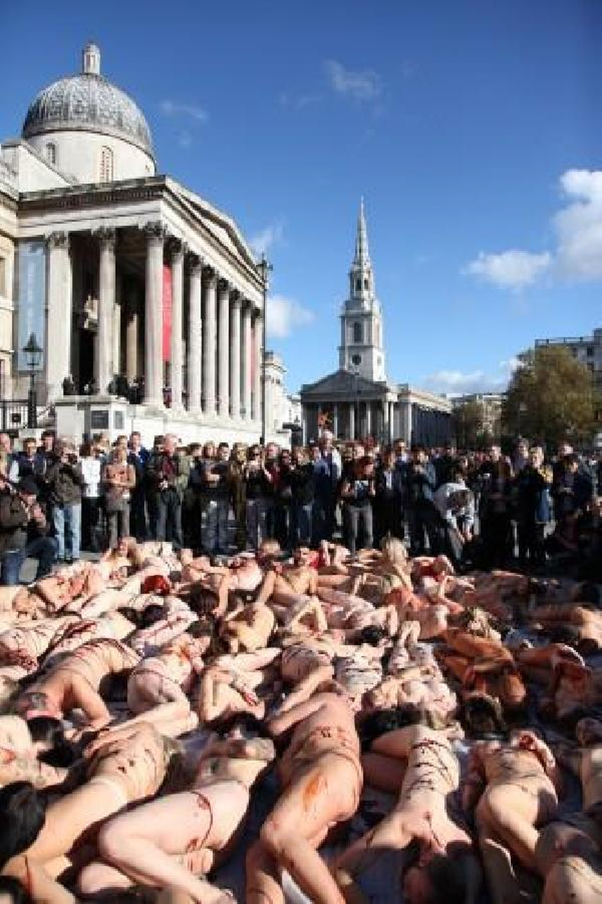 Londra\'da İlginç Eylem