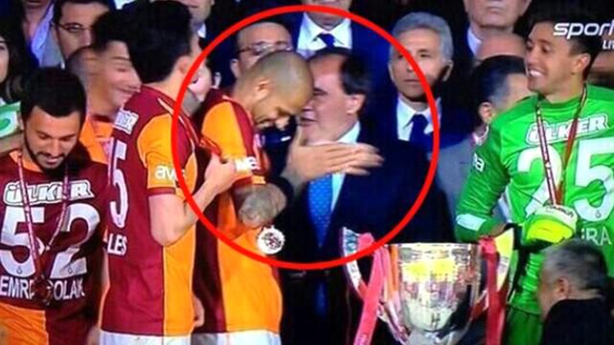 Melo ve Demirören Bir Araya Geliyor