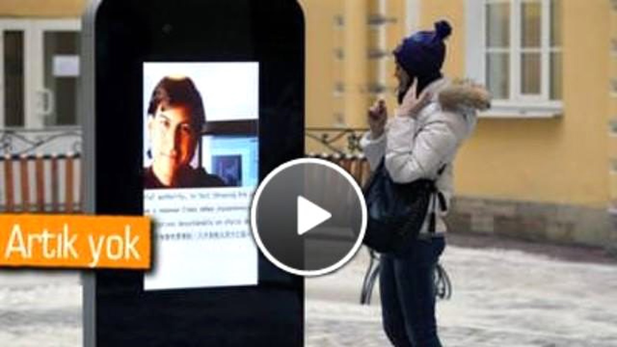 Rusya\'daki Steve Jobs Anıtı Söküldü!