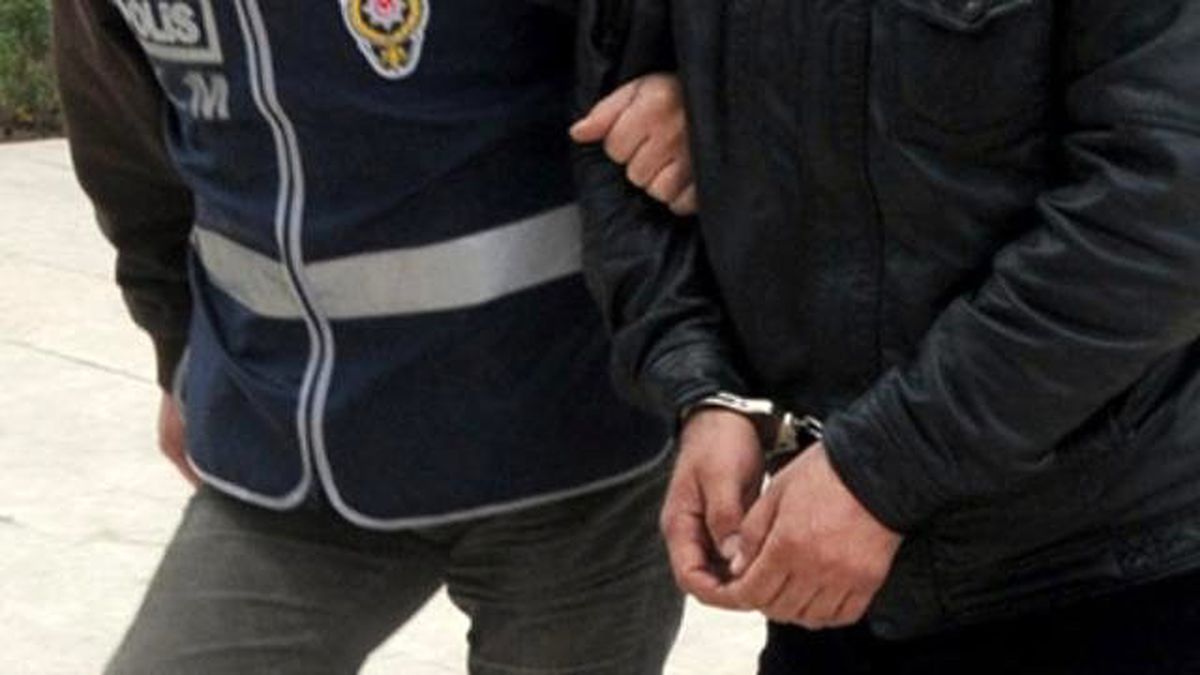 Sahte Ehliyetle Araç Kullandığı İddiasıyla Tutuklandı