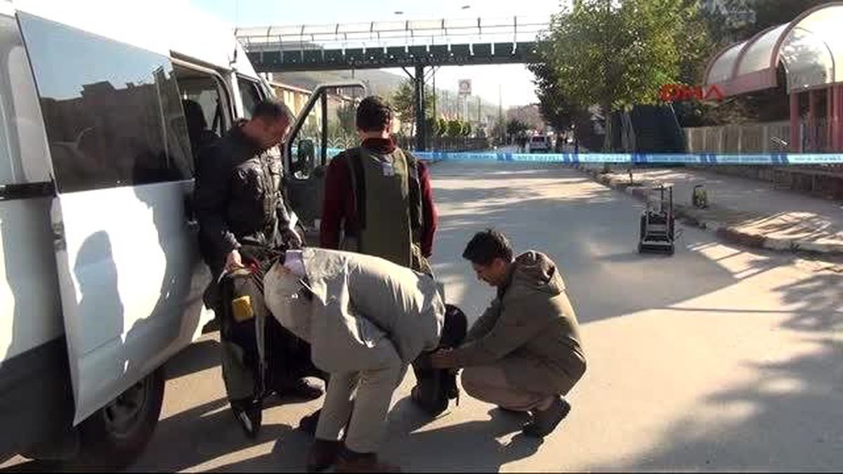 Tokat\'ta Şüpheli Çantadan Giysi Çıktı