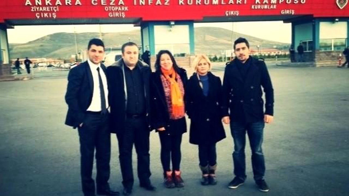 Türkiye Gençlik ve Spor Konfederasyonu\'ndan Sincan Cezaevi\'nde Şiir Terapisi