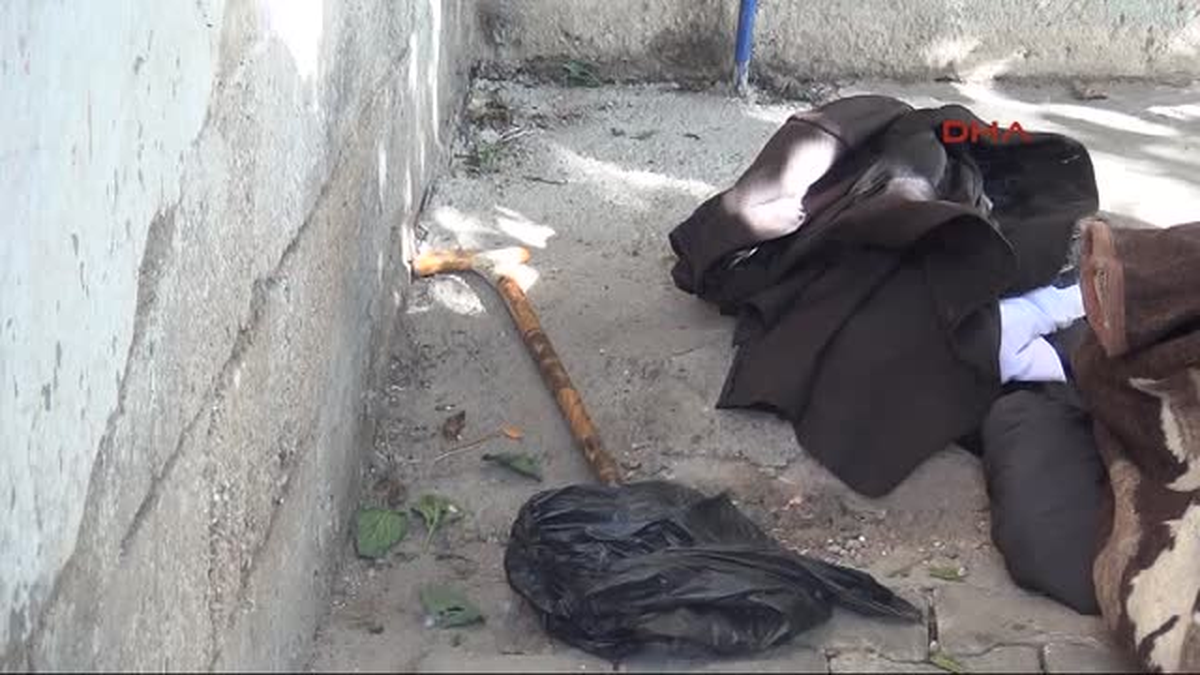 Yalnız Yaşadığı Sokakta Ölü Bulundu