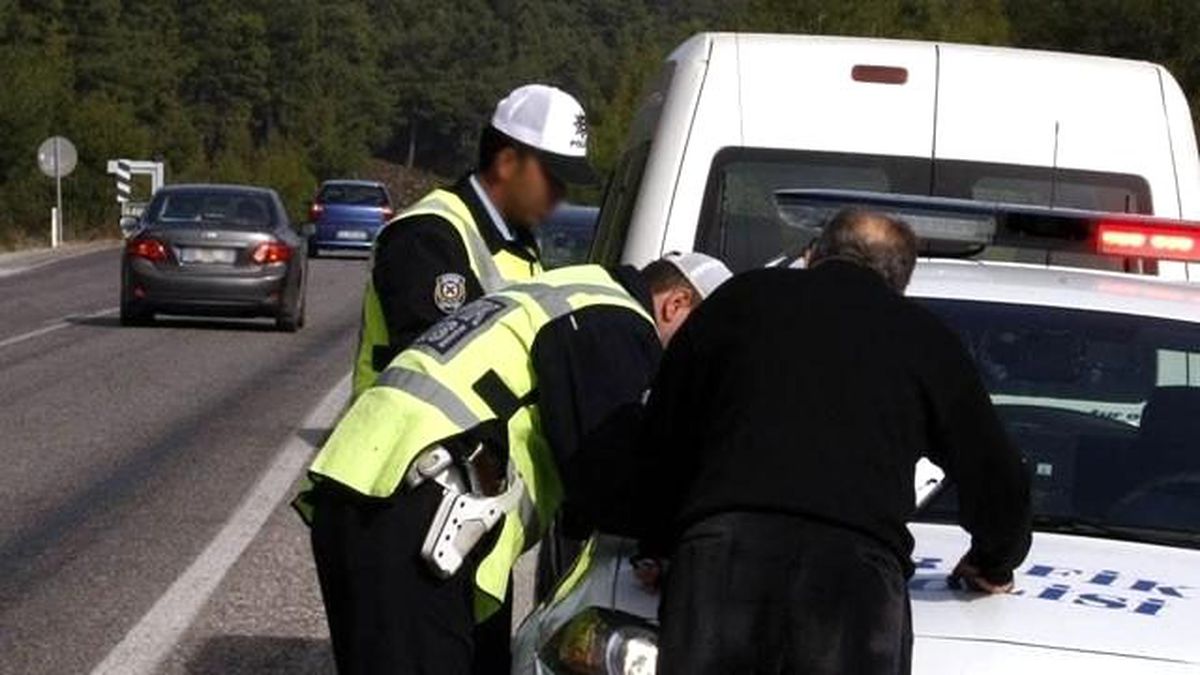 9 Ayda 100 Bine Yakın Sürücünün Ehliyetine El Konuldu