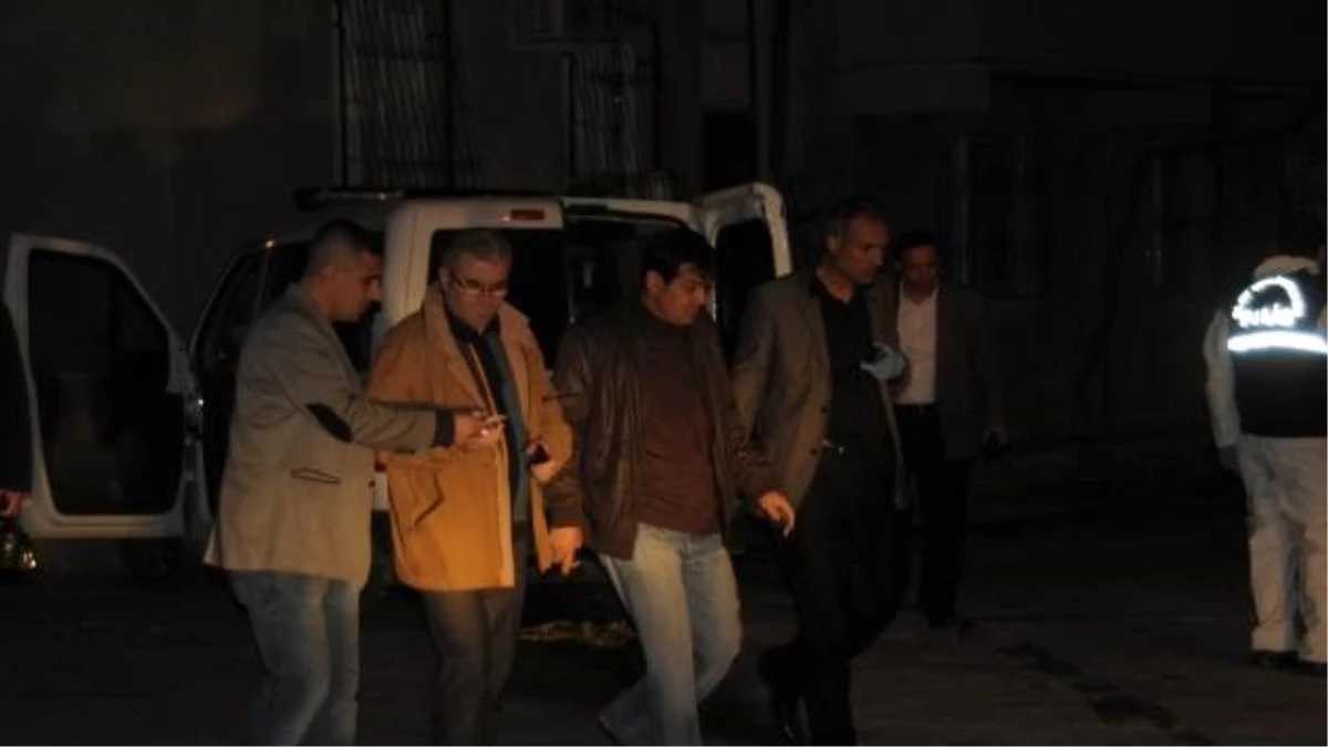 Aksaray\'da Polise Silahlı Saldırı: 2 Yaralı