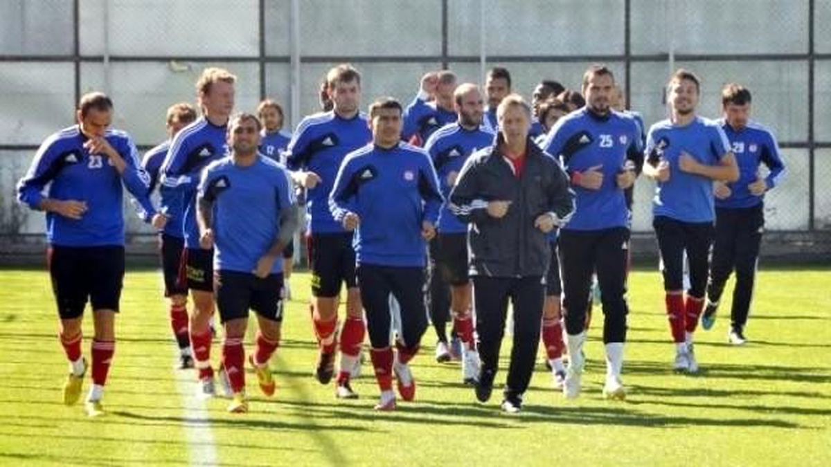 Sivasspor\'da Eskişehirspor Maçı Hazırlıkları Sürüyor
