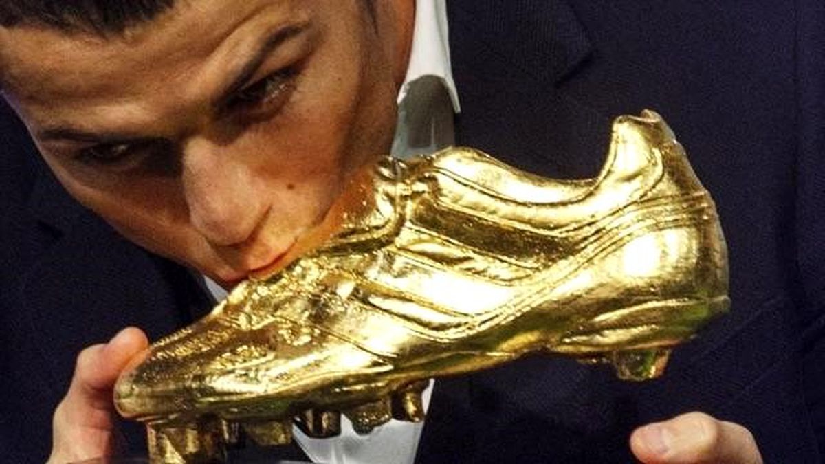 Cristiano Ronaldo Altın Ayakkabısını Aldı