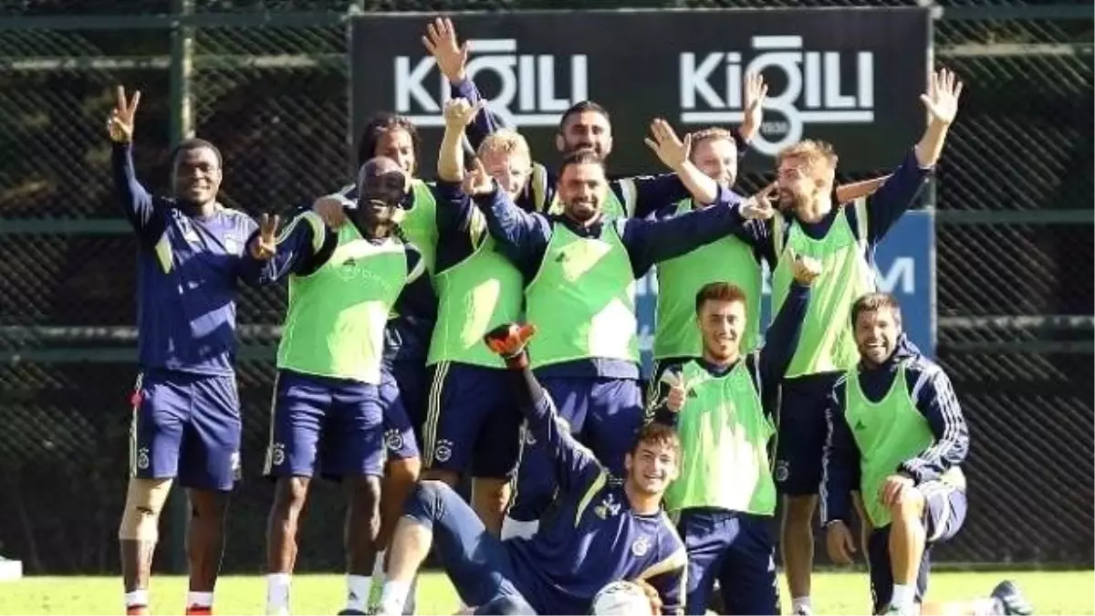 Fenerbahçe, Çaykur Rizespor Maçına Hazırlanıyor