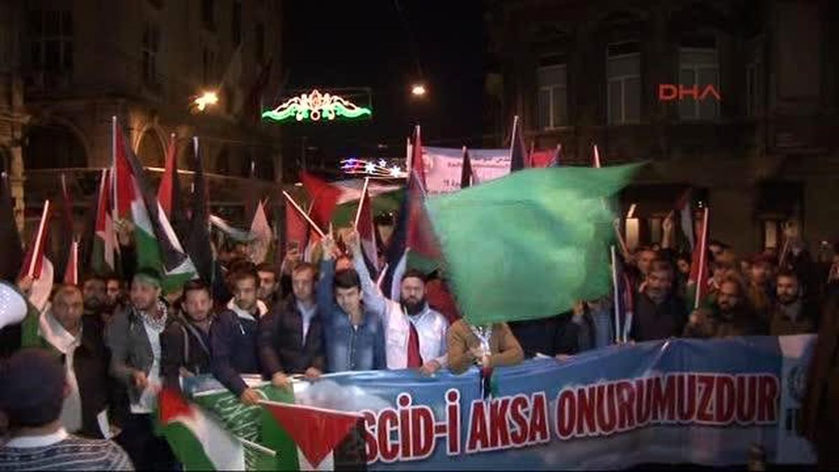 İsrail\'in Mescid-İ Aksa Müdahalesini Protesto