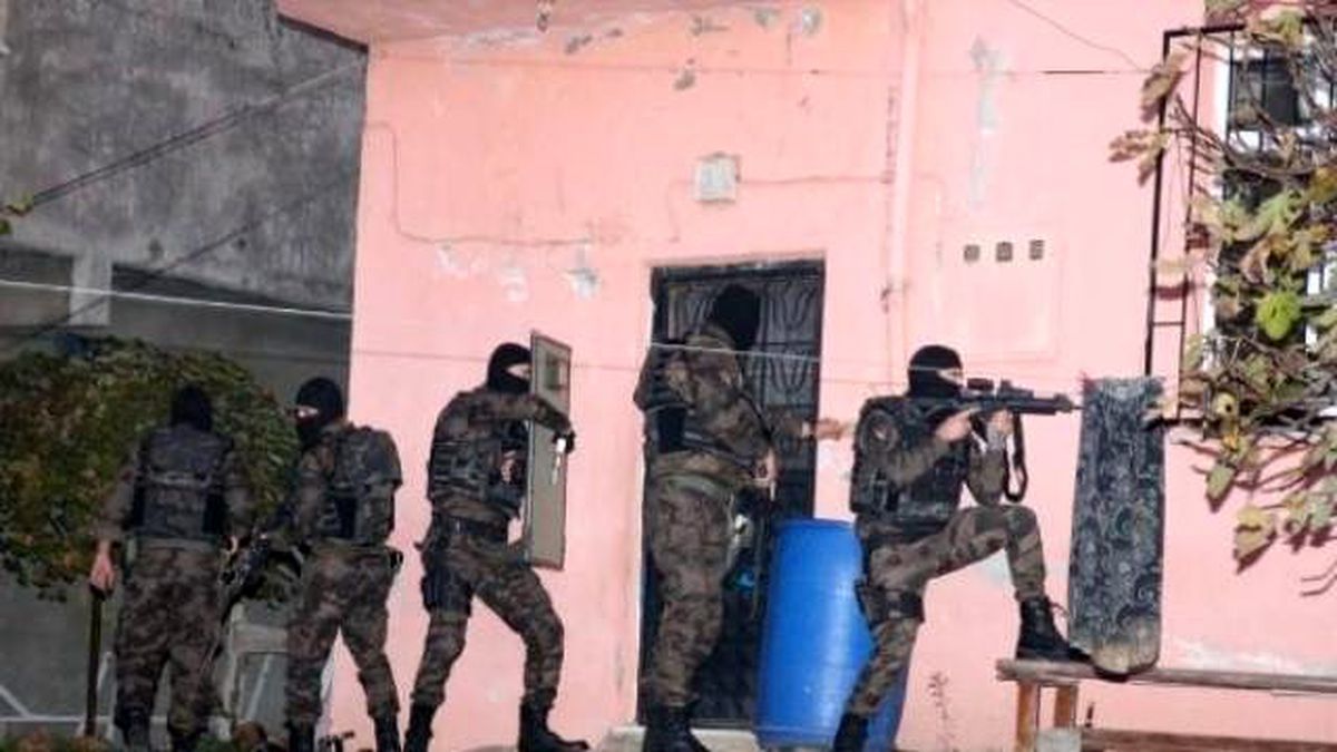 İstanbul\'da Terör Operasyonu
