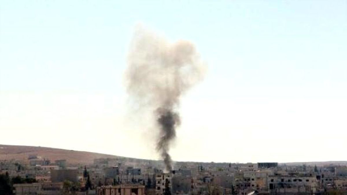 Kobani\'de Çatışmaların 52\'nci Gününde Havan ve Roket Sesleri