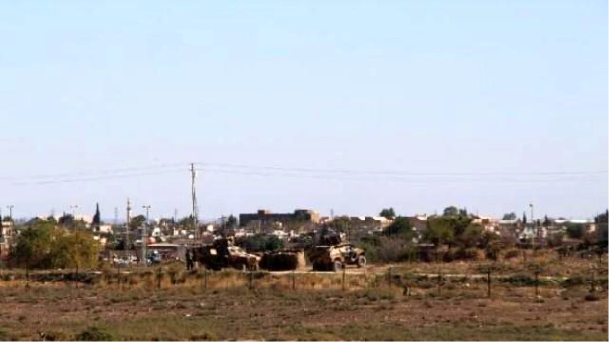Nusaybin\'de Sınıra Tank ve Zırhlı Araçlar Yerleştirildi