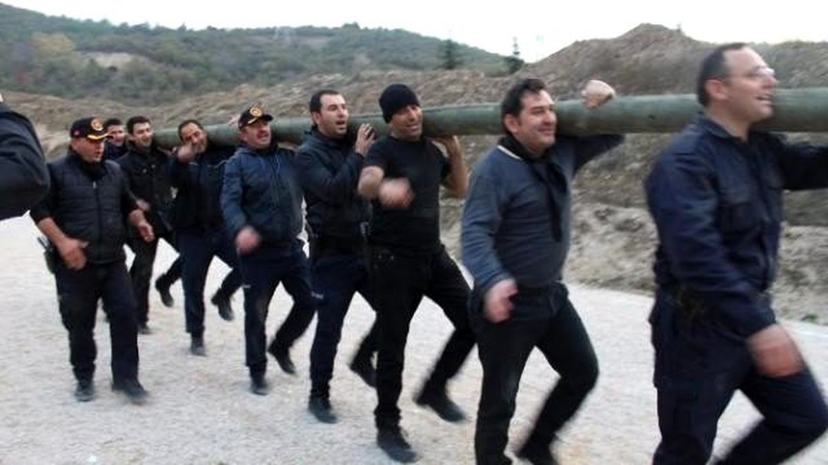 Polise \'Direkli\' Vip Eğitimi