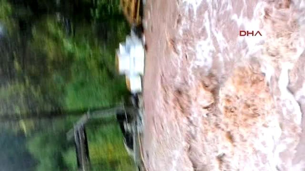 Dalaman\'da Sel Yaraları Sarılıyor
