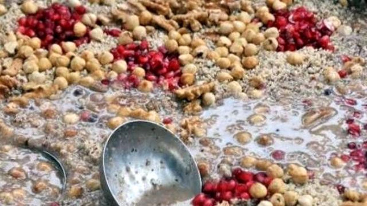 Simav\'da 10 Bin Kişiye Aşure İkramı